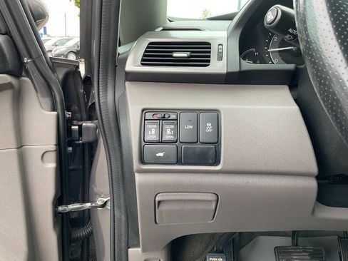 Used 2016 Honda Odyssey EX-L image 16
