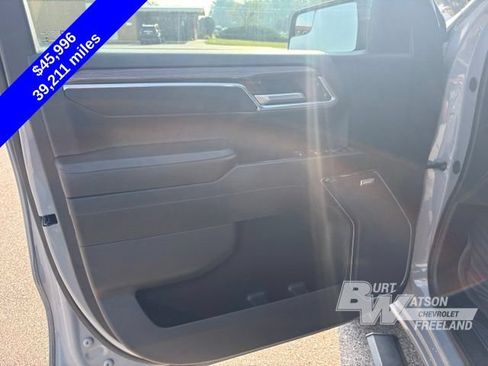 Used 2024 Chevrolet Silverado 1500 LT Trail Boss w/ Convenience Package II AWD/4WD image 11