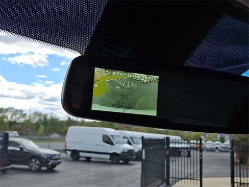 Used 2025 Mercedes-Benz Sprinter 2500 image 18