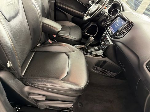 Used 2018 Jeep Compass Limited image 24