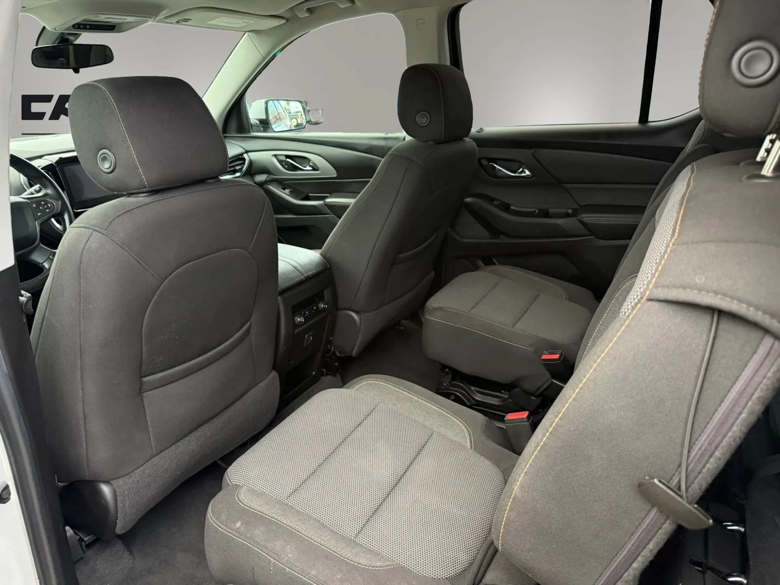Used 2018 Chevrolet Traverse LT FWD image 25