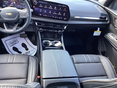 New 2026 Chevrolet Traverse High Country w/ LPO, Floor Liner Package image 15