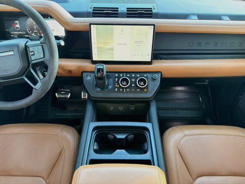 Used 2024 Land Rover Defender 110 Carpathian Edition AWD/4WD image 19