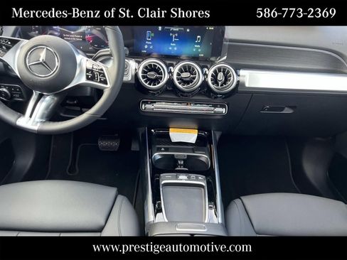 Used 2026 Mercedes-Benz GLB 250 4MATIC image 18