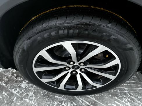 Used 2023 Ford Explorer ST-Line w/ Class IV Trailer Tow Package image 23