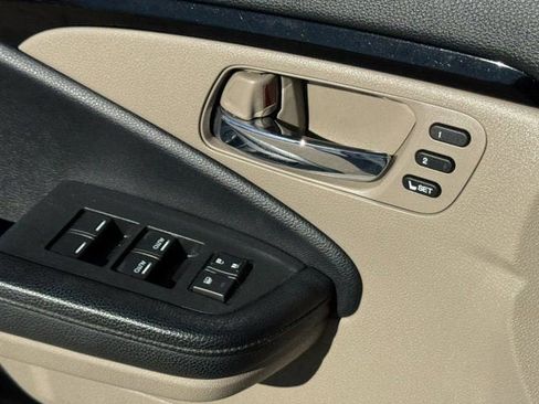 Used 2018 Honda Pilot Elite image 25