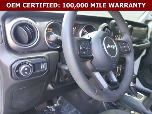 Used 2023 Jeep Gladiator Sport AWD/4WD image 27