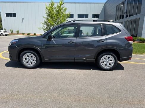 Used 2023 Subaru Forester AWD/4WD image 8