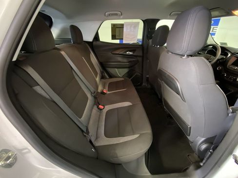 Used 2023 Chevrolet TrailBlazer LT FWD image 31