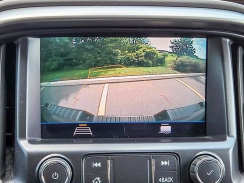 Used 2021 Chevrolet Colorado LT w/ LT Convenience Package AWD/4WD image 18