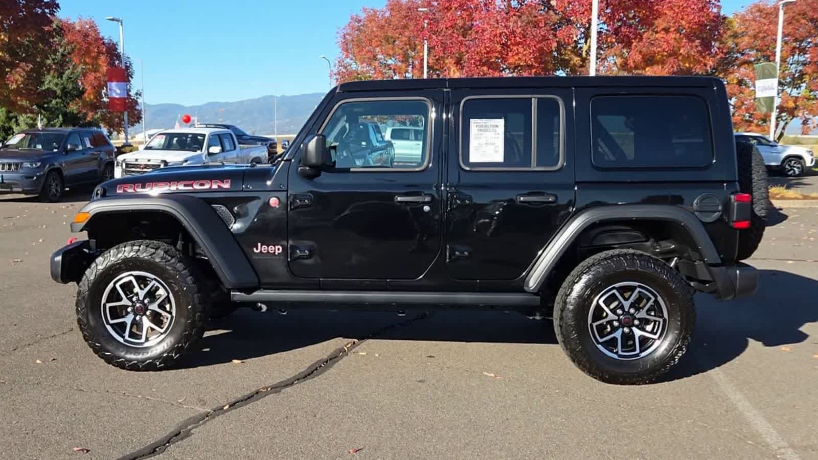 Used 2025 Jeep Wrangler Unlimited Rubicon AWD/4WD image 5