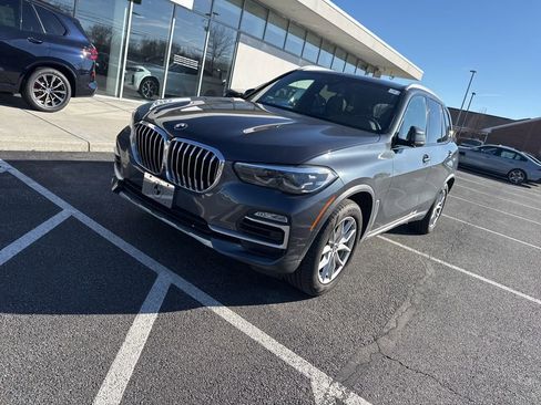 Used 2021 BMW X5 xDrive40i w/ Premium Package 2 image 3