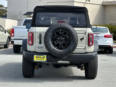 New 2026 Ford Bronco Badlands AWD/4WD image 4