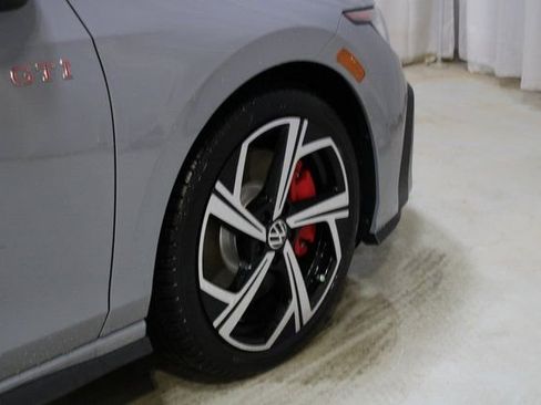 New 2026 Volkswagen GTI SE FWD image 30