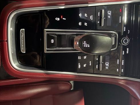 Used 2019 Porsche Panamera GTS AWD/4WD image 48