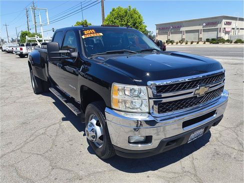 Used 2011 Chevrolet Silverado 3500 LTZ w/ LTZ Plus Package AWD/4WD image 3