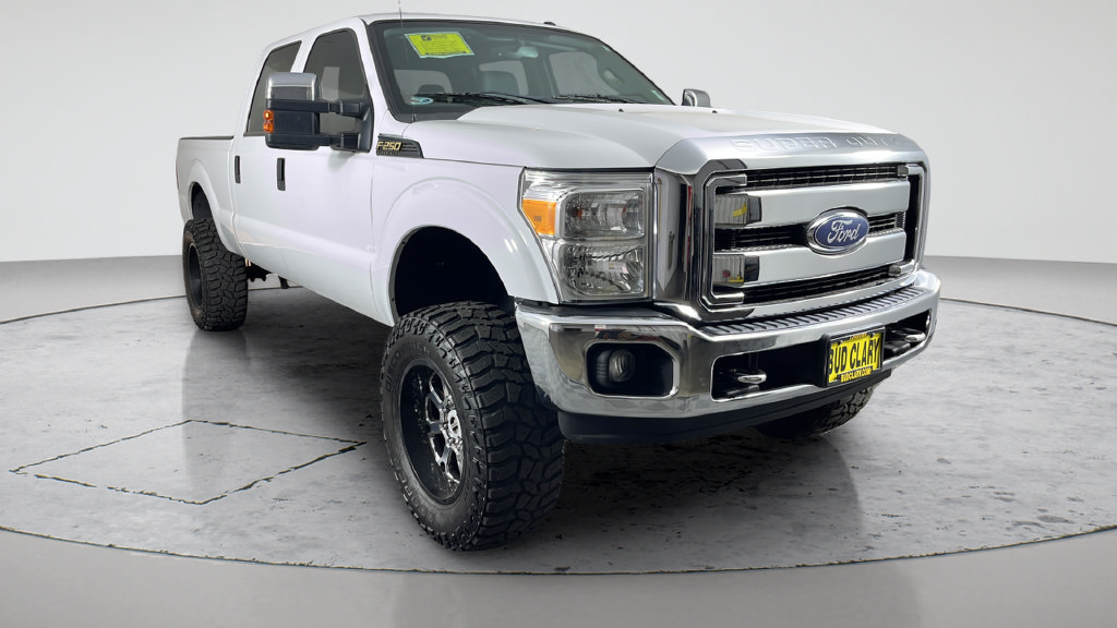 Used 2016 Ford F250 XLT w/ XLT Premium Package AWD/4WD image 5