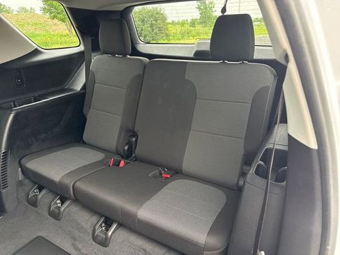 Certified 2021 Chevrolet Traverse LS image 31