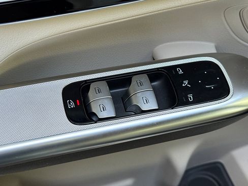 New 2026 Mercedes-Benz GLC 300 image 22