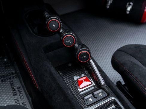 Used 2020 Ferrari 488 Pista Spider image 67