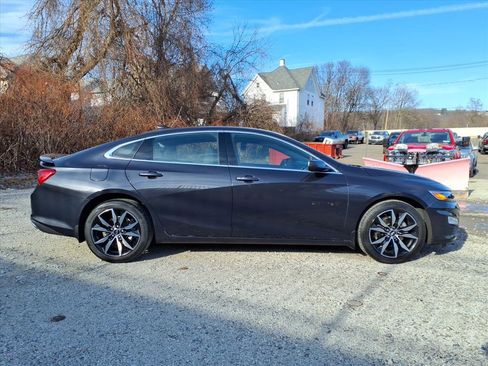 Used 2023 Chevrolet Malibu RS w/ LPO, Floor Liner Package image 2