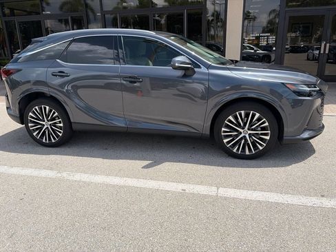 Used 2025 Lexus RX 350 Premium Plus w/ Convenience Package FWD image 2