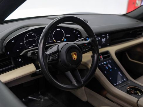 Used 2022 Porsche Taycan 4S image 17