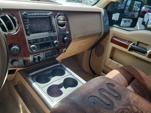 Used 2011 Ford F350 King Ranch w/ King Ranch w/Chrome Pkg AWD/4WD image 22