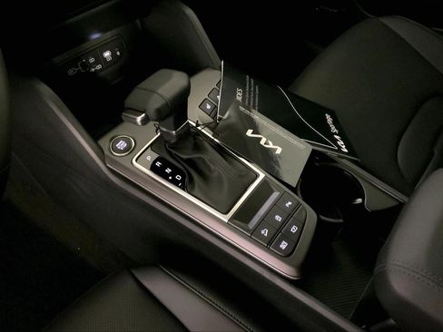 New 2026 Kia Sportage SX image 8