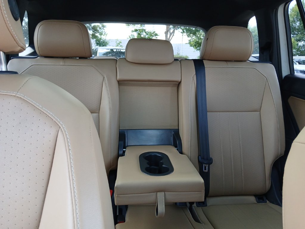 Used 2024 Volkswagen Tiguan SE R-Line w/ MDO Package, Three-Row FWD image 28