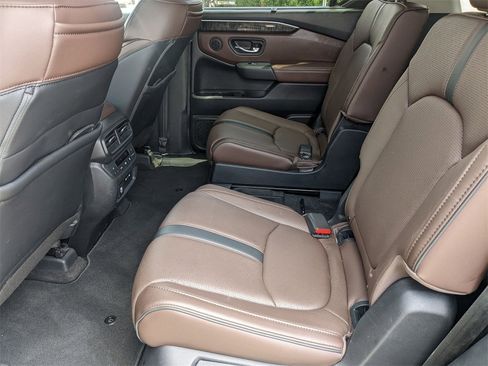 Used 2024 Honda Pilot Elite image 25