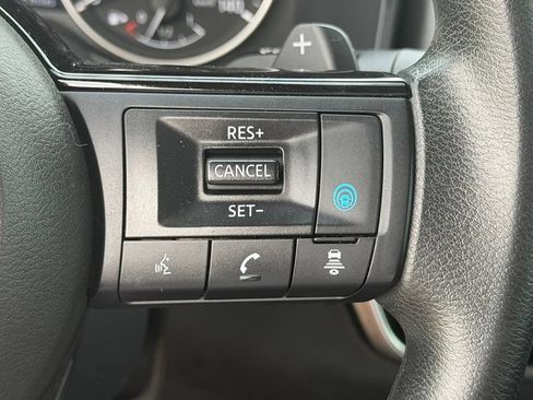 Used 2021 Nissan Rogue SV FWD image 27