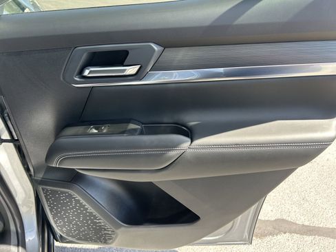 New 2026 GMC Terrain Elevation w/ Elevation Premium Package AWD/4WD image 23