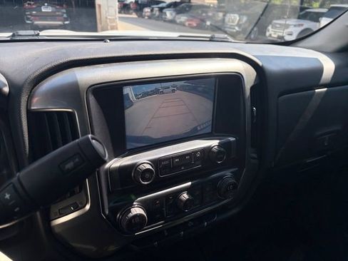 Used 2018 Chevrolet Silverado 1500 LT w/ Texas Edition RWD image 11