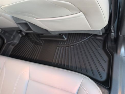 Used 2025 Buick Envista Avenir image 13