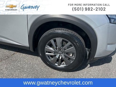 Used 2023 Nissan Pathfinder SV w/ Cargo Package FWD image 12