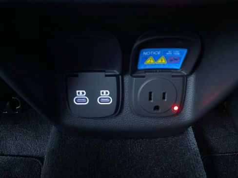 New 2025 Genesis GV80 3.5T Prestige image 16