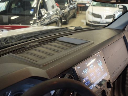 Used 2012 Ford F450 XLT w/ XLT Premium Pkg AWD/4WD image 31