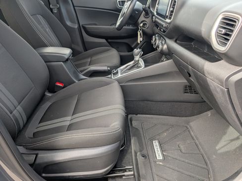 Used 2023 Hyundai Venue SEL w/ Cargo Package image 24