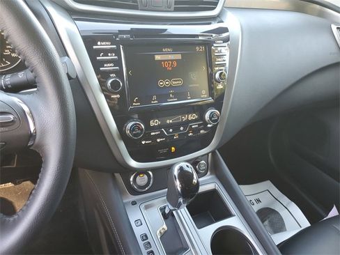 Certified 2024 Nissan Murano SV w/ SV Midnight Edition Package image 20