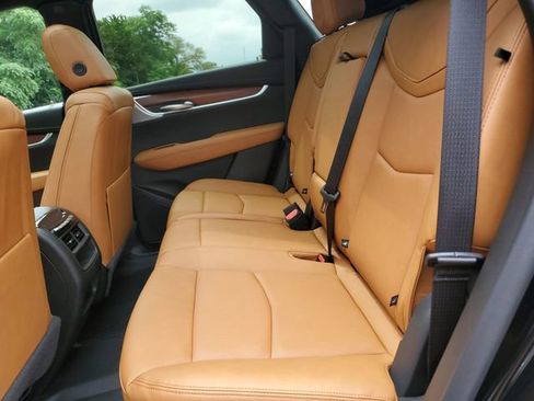 New 2025 Cadillac XT5 Premium Luxury w/ Technology Package AWD/4WD image 28