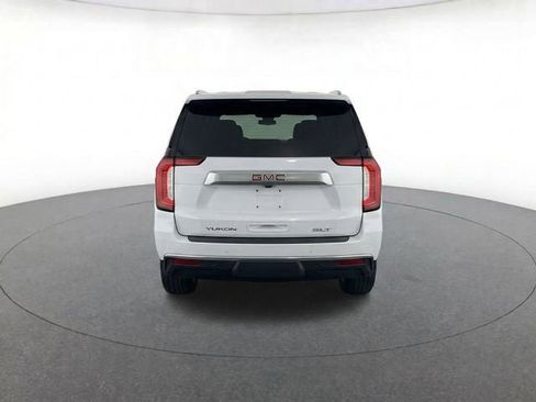 Used 2022 GMC Yukon SLT w/ SLT Premium Package AWD/4WD image 4