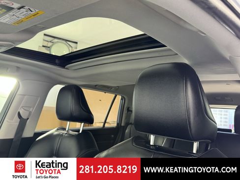 Used 2021 Toyota Highlander XLE image 20