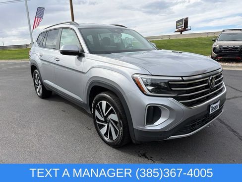 Used 2026 Volkswagen Atlas SE AWD/4WD image 1