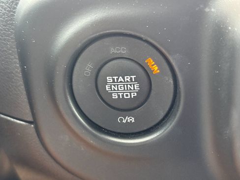 Used 2022 Jeep Wrangler Unlimited Rubicon w/ Dual Top Group AWD/4WD image 24