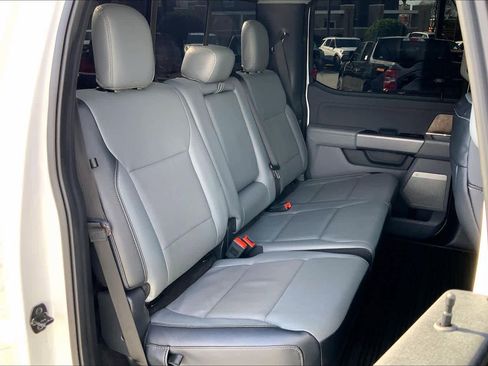 Used 2023 Ford F150 Lariat w/ Trailer Tow Package image 18