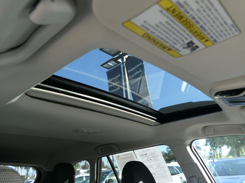 Certified 2025 Subaru Outback Premium image 26