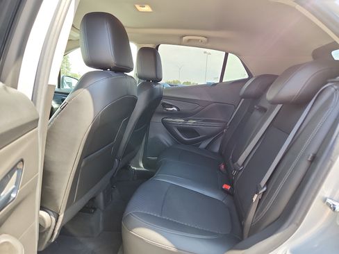 Used 2022 Buick Encore Preferred FWD image 12