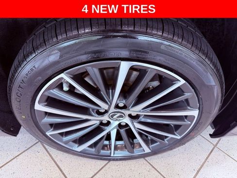 Certified 2023 Lexus ES 350 w/ Premium Package FWD image 4