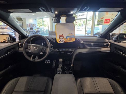 Used 2025 Toyota Camry XSE w/ Premium Package AWD/4WD image 18